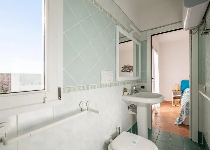 Apartman Parcheggio-posizione Centrale-vista Mare Parziale *